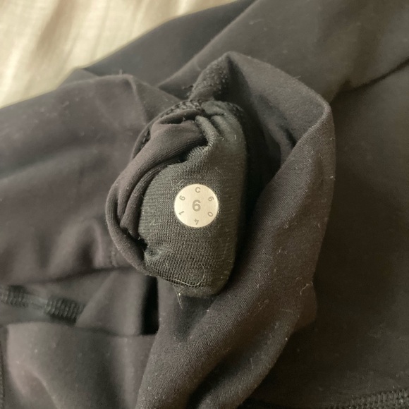 Lululemon Leggings - Picture 3 of 5